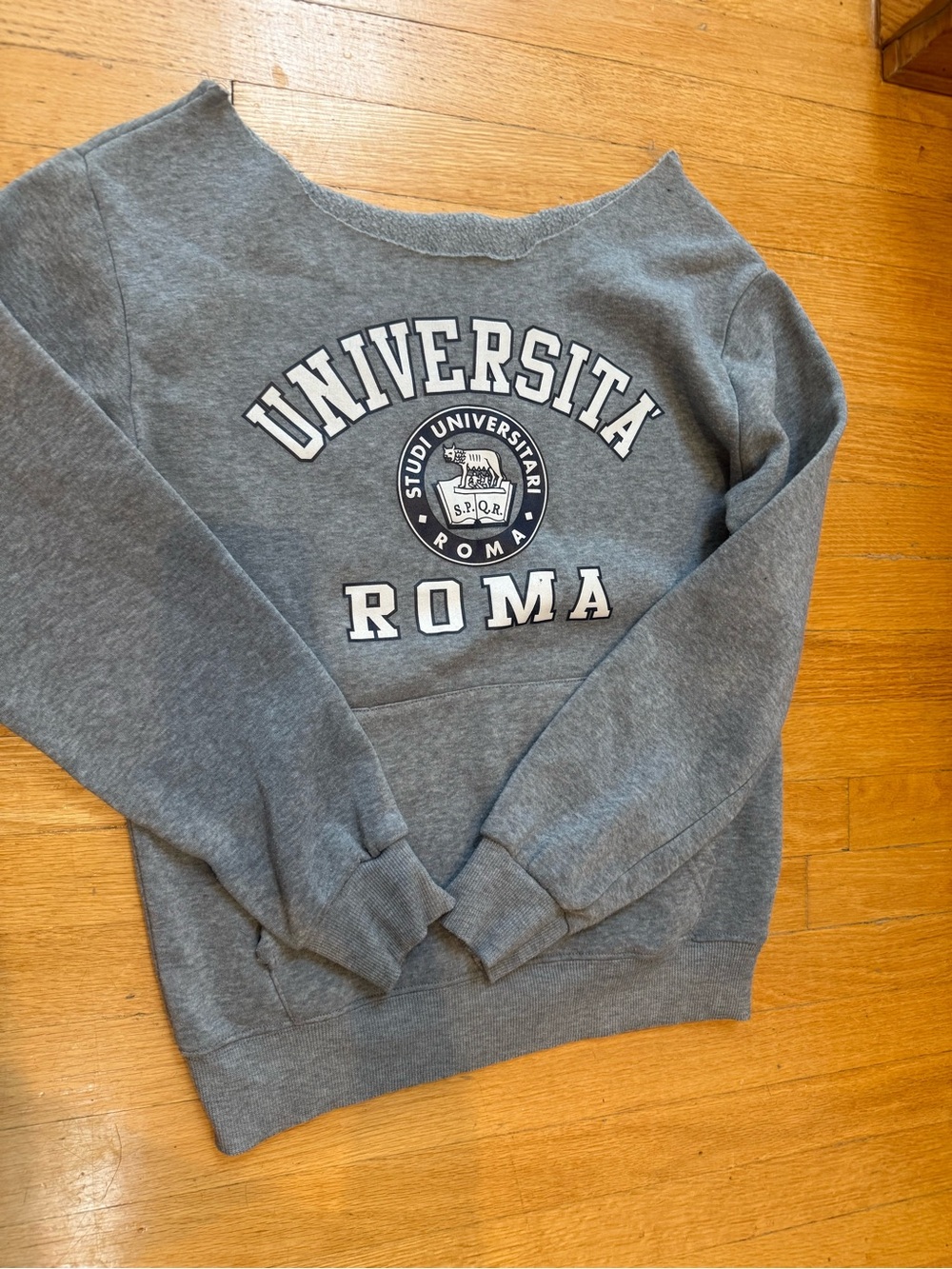 Universita Roma Women's Gray Crewneck Sweatshirt